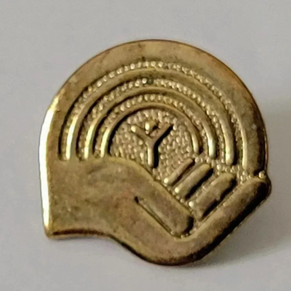 United Way Lapel Hat Pin Vintage Gold Tone 5/8"